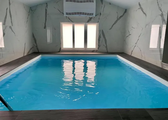 Porte17 Отель Jarny